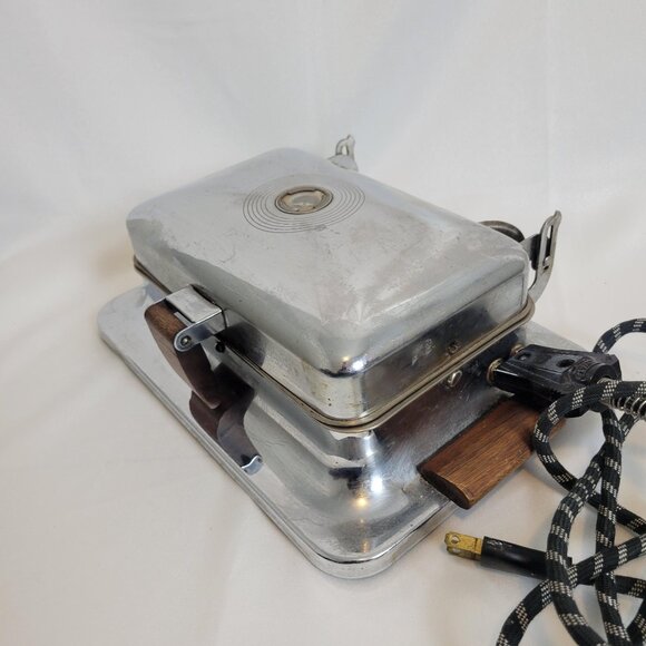 VTG MCM HEATMASTER Waffle Sandwich Maker Tested Made in USA Tested Working Sears - Picture 3 of 8